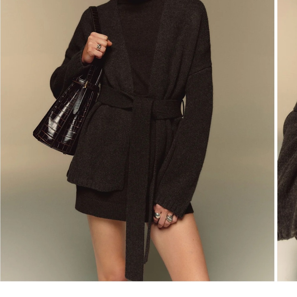Reformation Dark brown Sweater